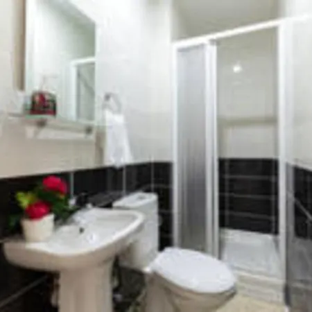 Otantik Aparthotel 3*