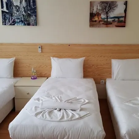 Aparthotel Otantik 3*